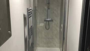 Room, 1 Bedroom | Bathroom | Shower, hair dryer, towels, soap