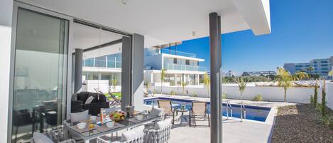 Villa, 5 Bedrooms, Smoking, Private Pool | Outdoor dining