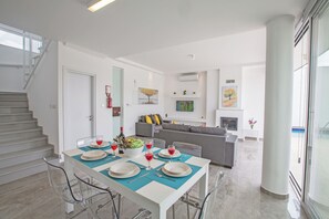 Villa, 2 chambres, fumeur, piscine privée | Restauration