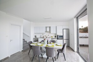 Villa, 2 Bedrooms, Smoking, Private Pool | Private kitchen