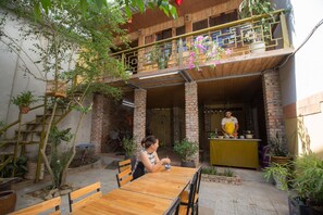 Property grounds - Hillside Homestay Hue - Meditation Studio (Hue)
