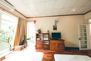 1 bedroom, iron/ironing board, WiFi