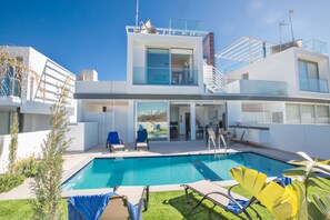 Villa, 2 chambres, fumeurs, piscine privée | Piscine | Piscine extérieure