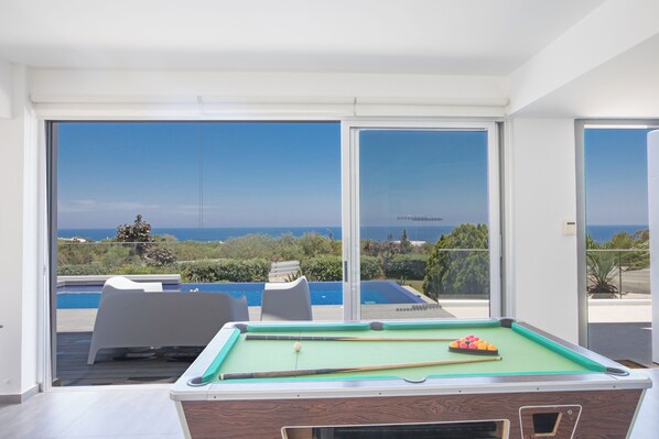 Villa, 6 Bedrooms, Smoking, Private Pool | Game room