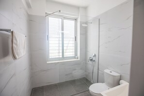 Villa, 6 Bedrooms, Smoking, Private Pool | Bathroom