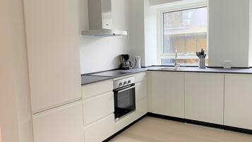 Fridge, microwave, dishwasher, electric kettle