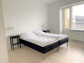 2 bedrooms, iron/ironing board
