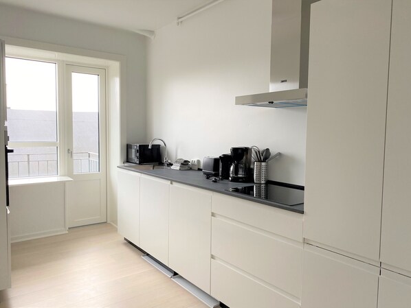 Fridge, microwave, dishwasher, electric kettle