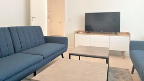 TV - Bright Apartment in the Center of Roskilde (Roskilde)