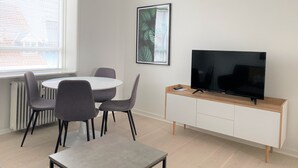 Dining - Bright Apartment in the Center of Roskilde (Roskilde)