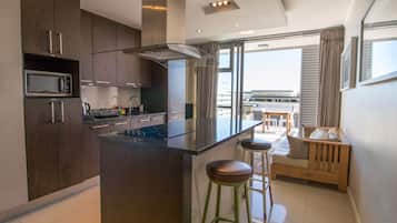 Apartment, 1 Schlafzimmer, Balkon, Meerblick | Innenbereich