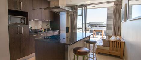 Apartment, 1 Schlafzimmer, Balkon, Meerblick | Innenbereich