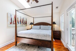 3 Schlafzimmer, Schreibtisch, Bügeleisen/Bügelbrett, kostenloses WLAN
