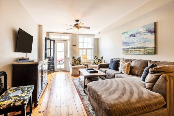 Smart TV, fireplace, offices