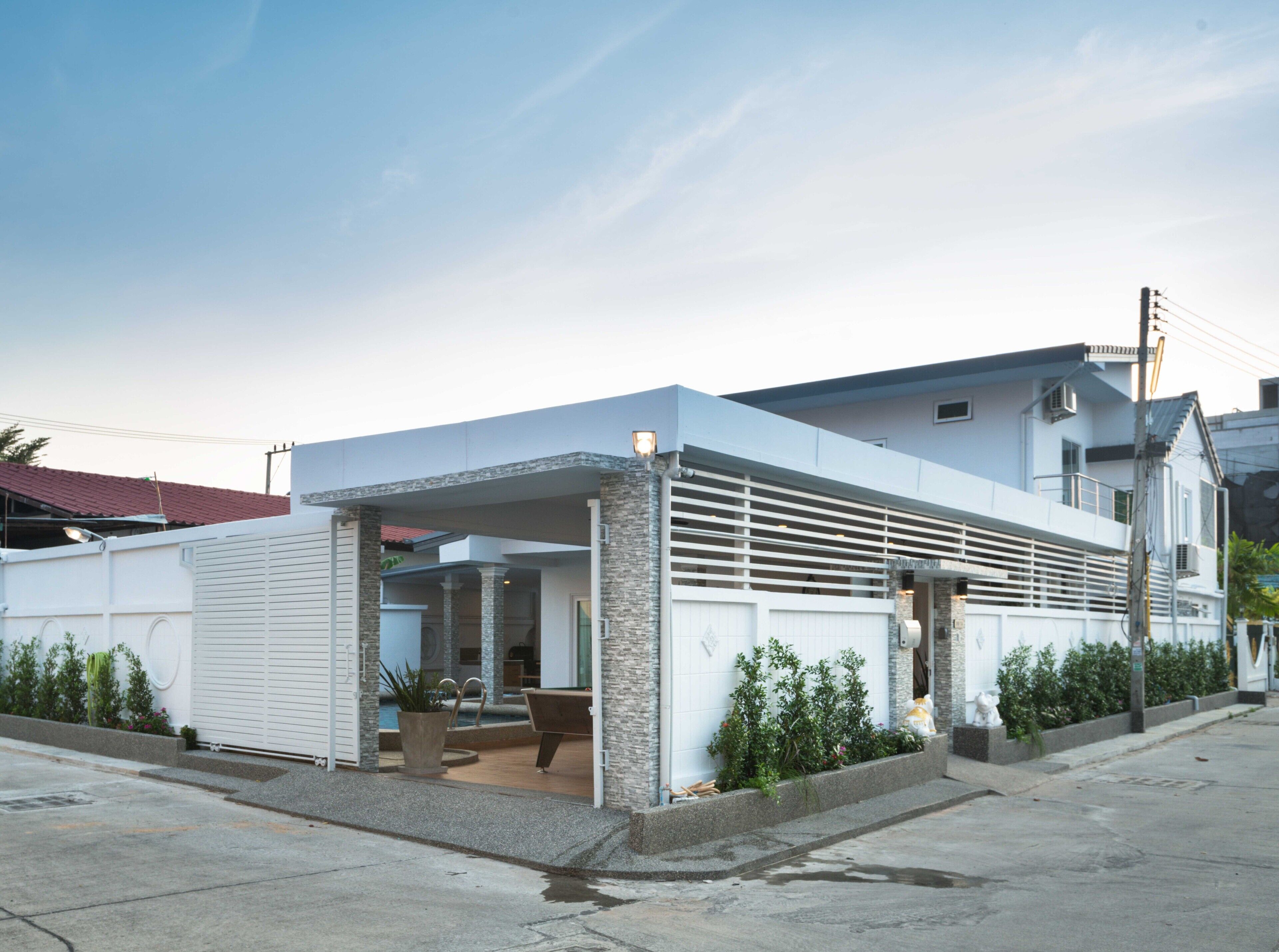 บริเวณประตูทางเข้า