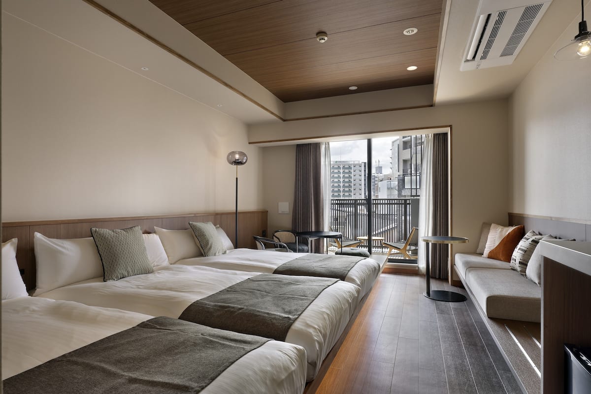 Standard Triple Room with City View | 房內夾萬、免費 Wi-Fi、床單
