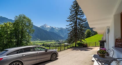 Cosy apartment with ski storage
