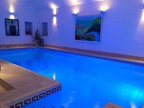 House | Pool