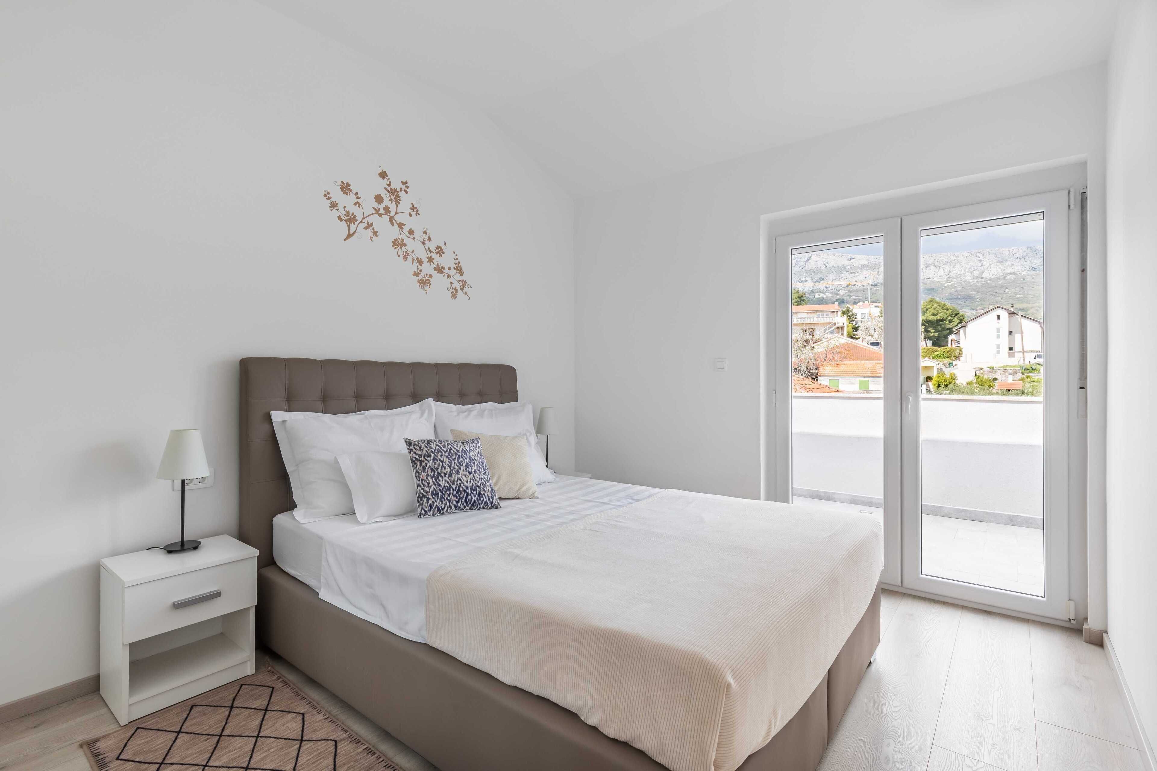 Apartment (Deluxe Two Bedroom Apartment with Bal) | 10 bedrooms, cribs/infant beds, free WiFi, bed sheets