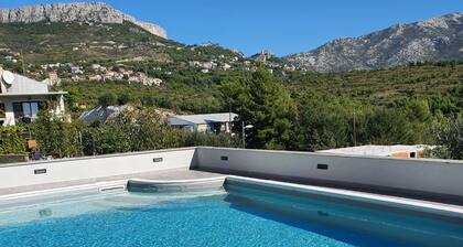 Apartments Villa Salona Sky