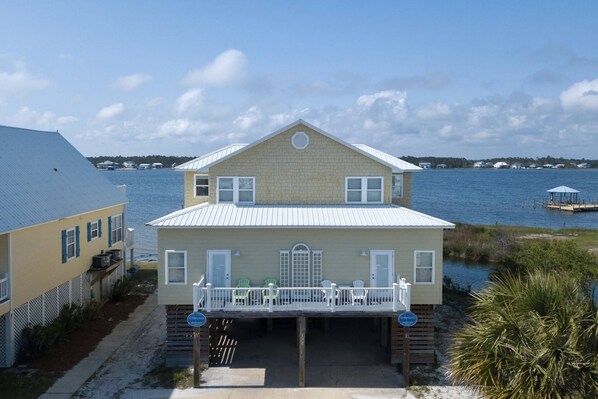 Unclassified image, 1 of 49, button