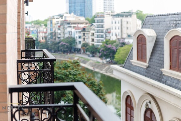 Pemandangan dari properti