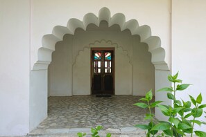 Standard Room (Non AC)