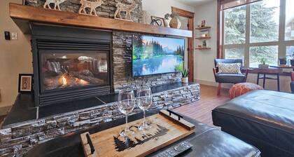 Natures Retreat - Pool & Hot Tub - Spacious Patio