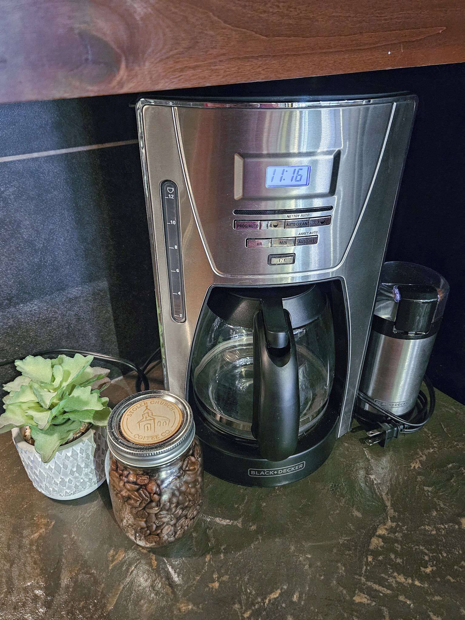 Kaffee und/oder Kaffeemaschine