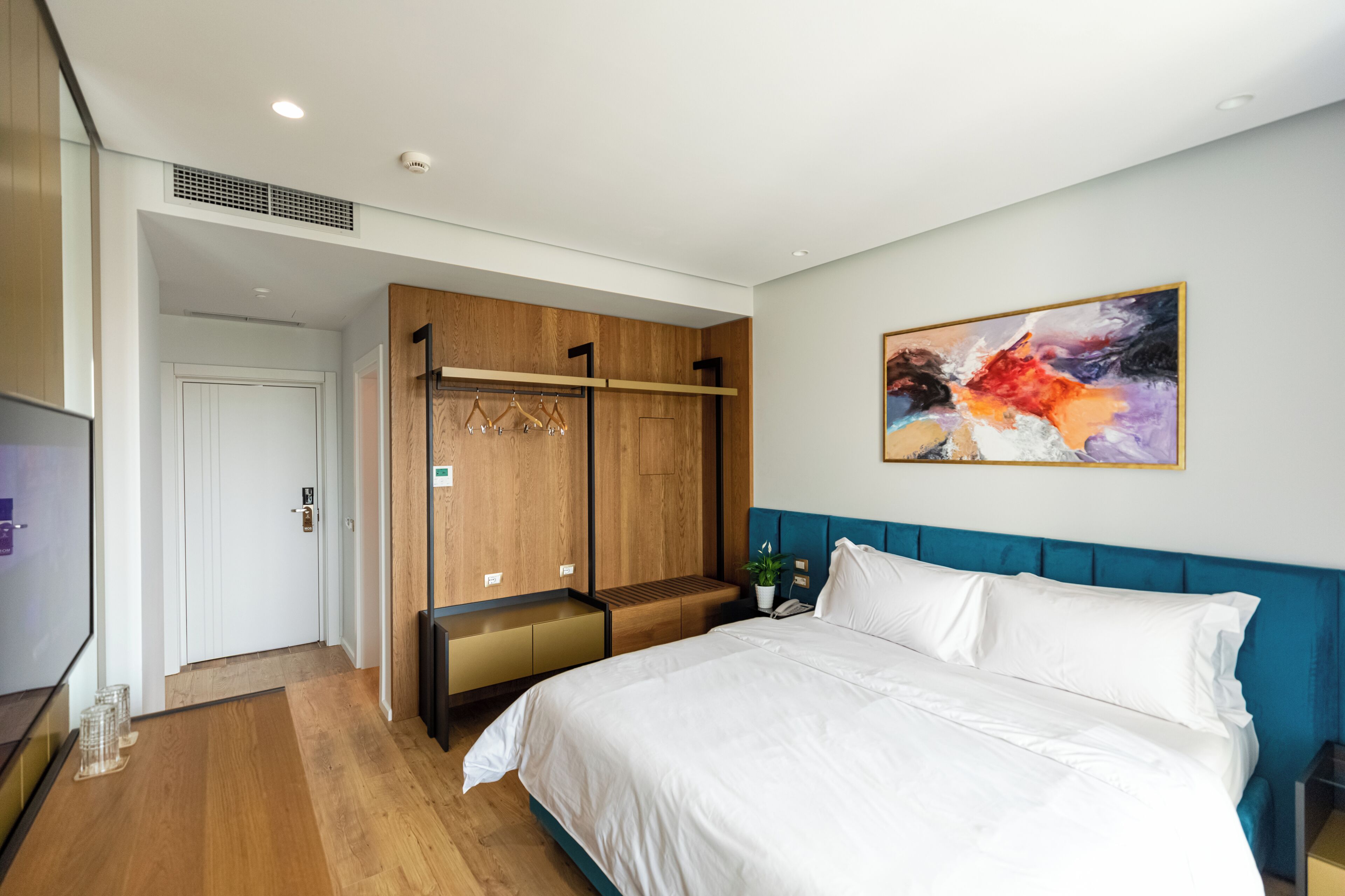 Double Room, City View | Minibar, soundproofing, free WiFi, bed sheets