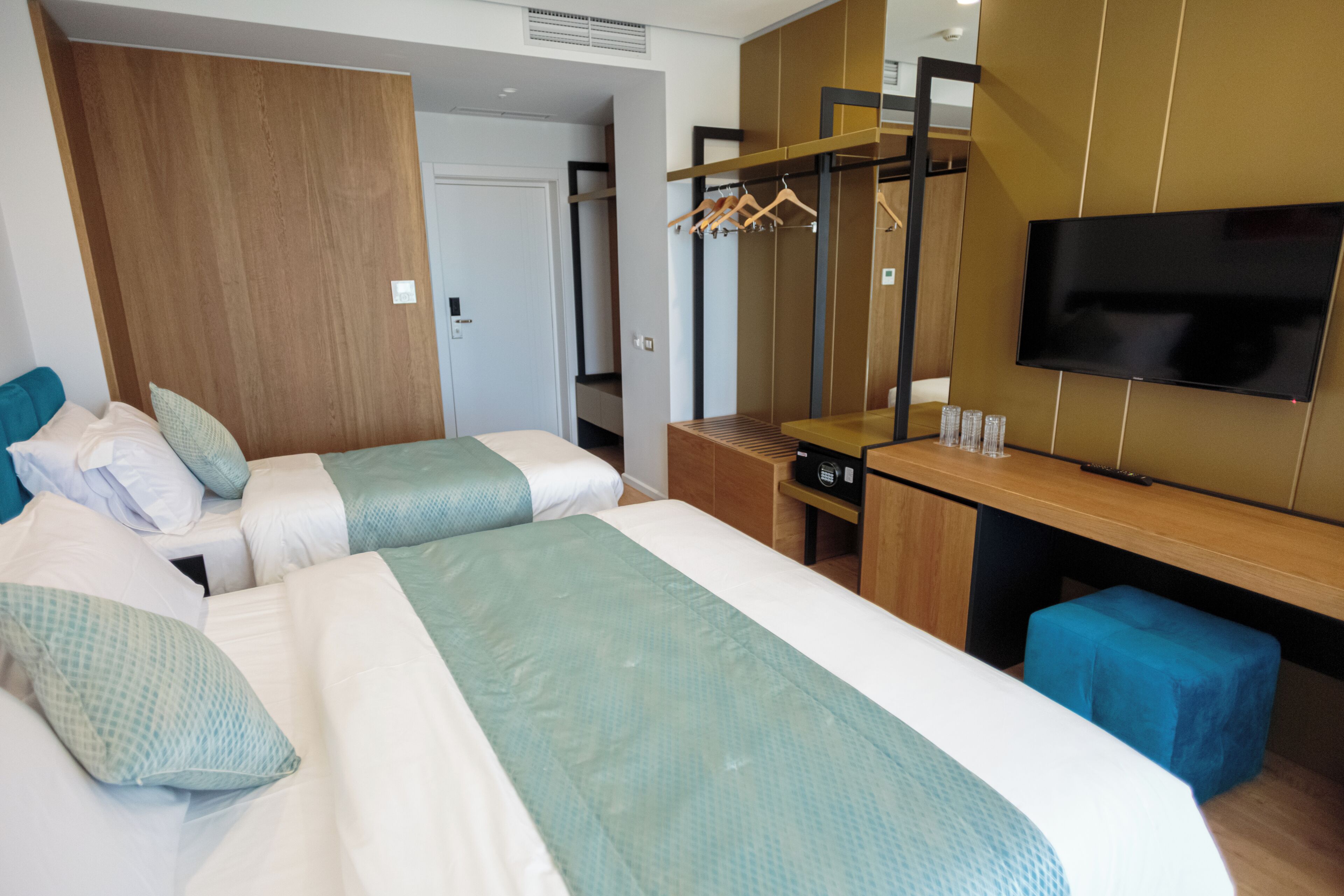 Triple Room, City View | Minibar, soundproofing, free WiFi, bed sheets
