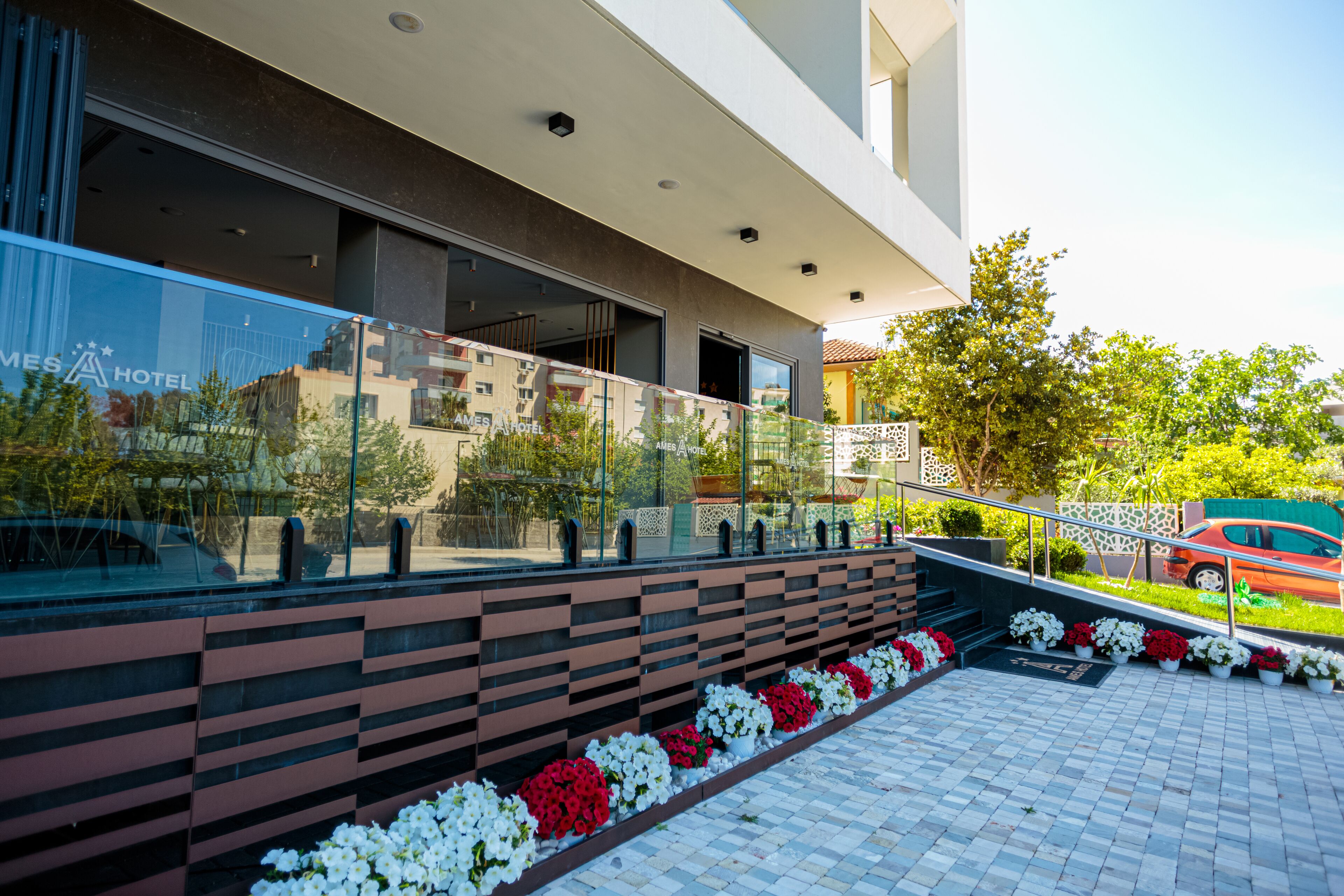 Fachada de la propiedad