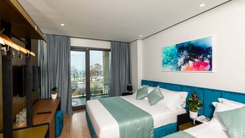 Tremannsrom, byutsikt | Minibar, lydisolert, wi-fi (inkludert) og sengetĂžy