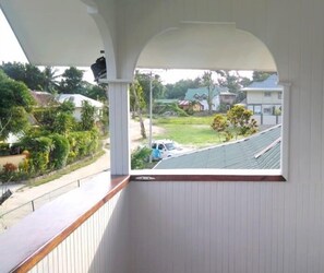 Villa | Balcony