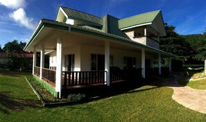 Villa | Exterior - Casa Livingston Luxury Villa - La Digue Seychelles (La Digue)