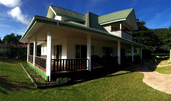 Villa | Exterior