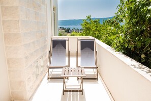 House | Balcony