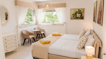 House | 3 bedrooms, iron/ironing board, free WiFi, bed sheets