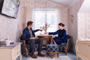 Individually decorated, individually furnished, blackout curtains - Taulun Kartano (Toivakka)