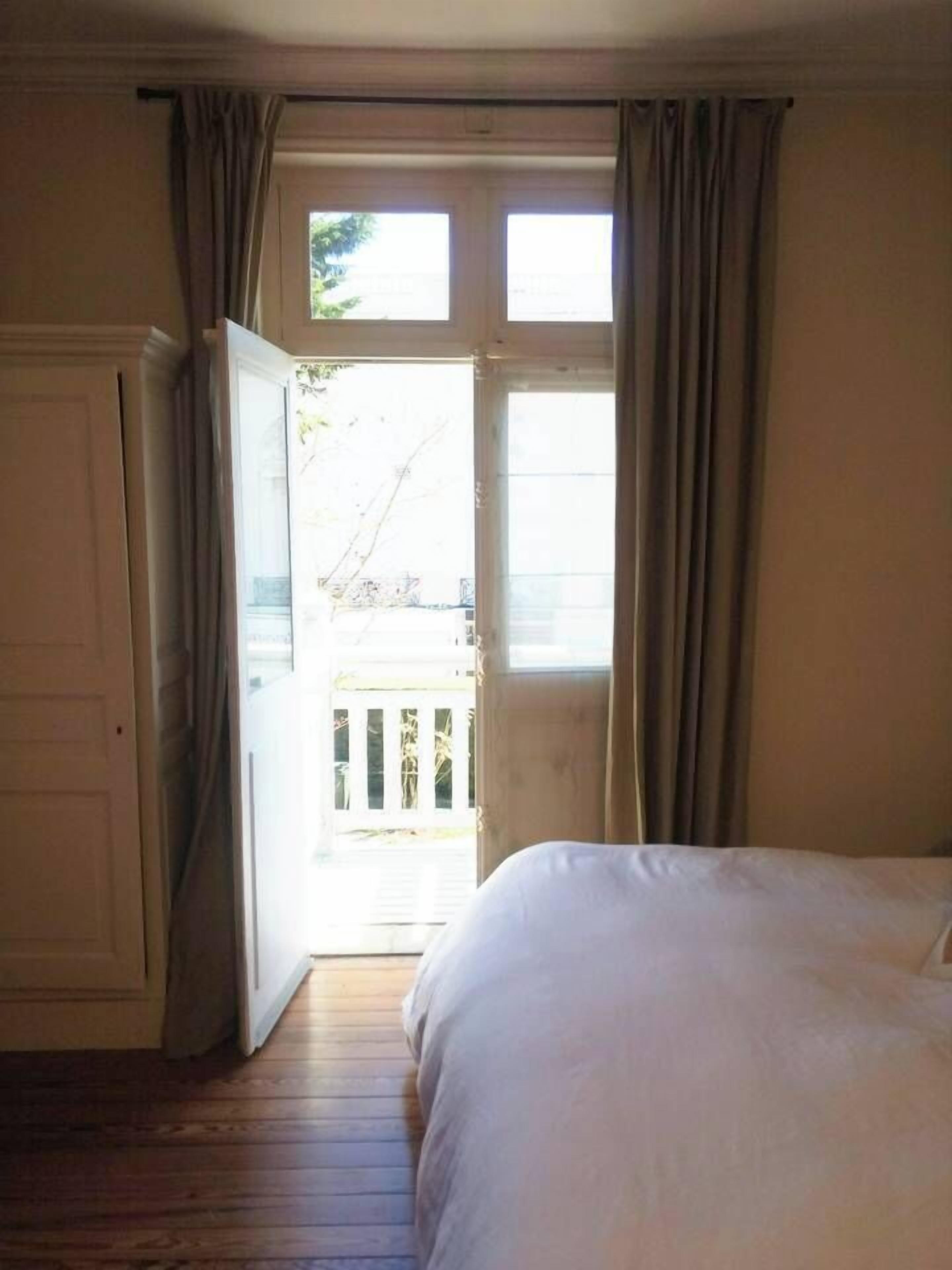 7 bedrooms, iron/ironing board, travel cot, WiFi