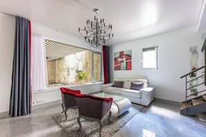 Interior - Chic Designer Loft in Historic Mansion • Marais (Paris)