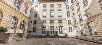 Chic Designer Loft in Historic Mansion • Marais