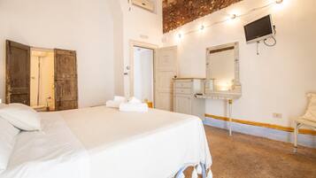 1 camera, Wi-Fi gratuito, lenzuola