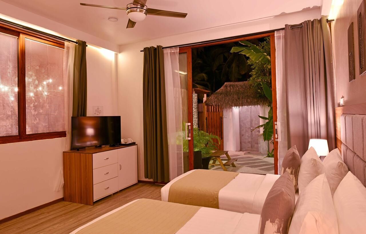 4 bedrooms, desk, iron/ironing board, free WiFi