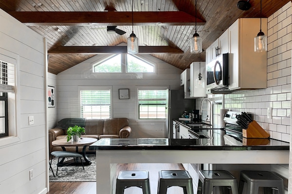 Natural light throughout