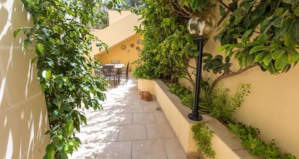 Holidaysinmalta Private Pool Villa Margherita sleeps 16