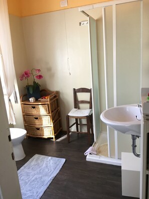 Shower, bidet