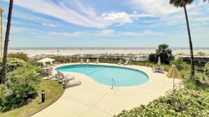 Pool - 117 Seascape by AvantStay | Oceanfront | Views | Communal Swimming Pool (Isle Of Palms)