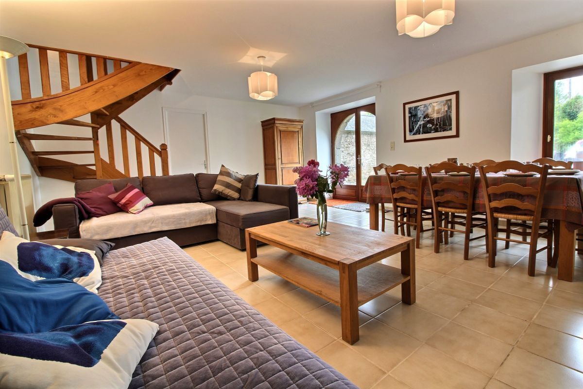 電視、乒乓球設施