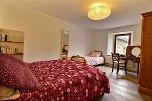 3 bedrooms, iron/ironing board, free WiFi, bed sheets - Kerdroniou - Ploulec H (PLOULEC H)